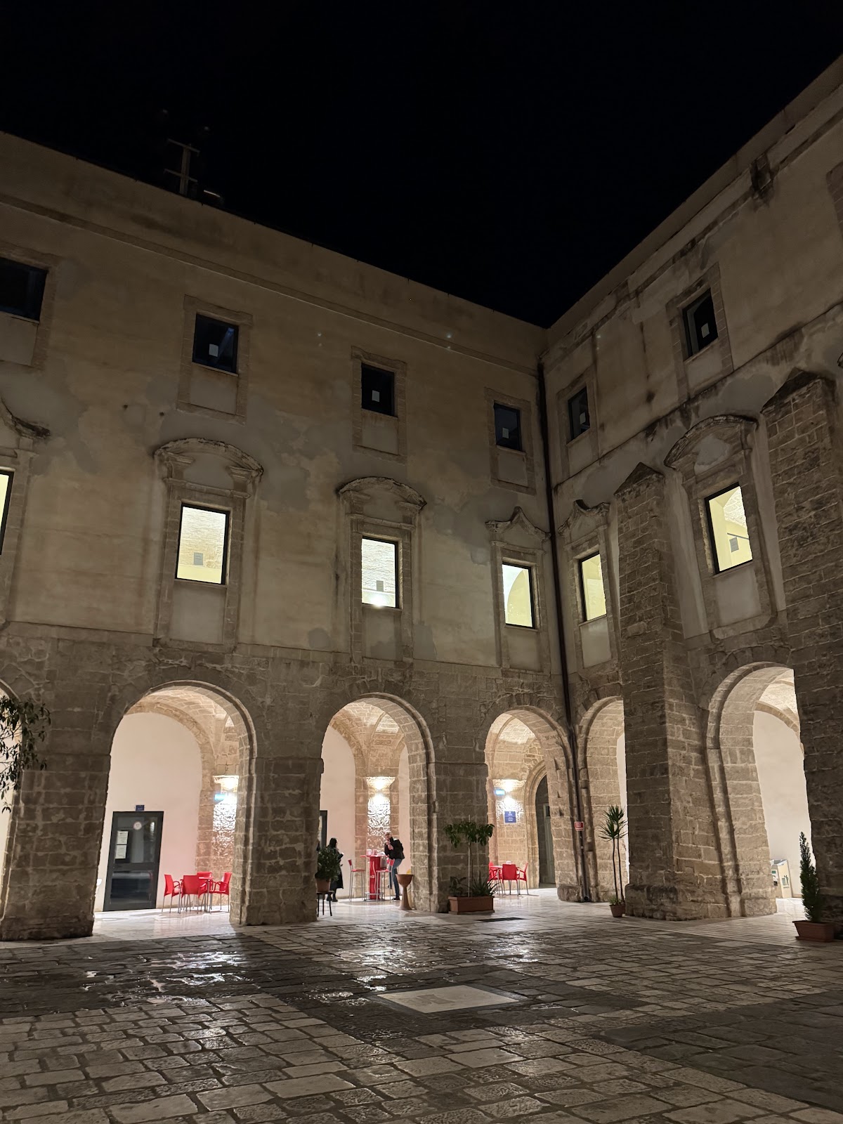 Dialoghi Mediterranei – Quattordici storiche presenze pugliesi nell’arte contemporanea